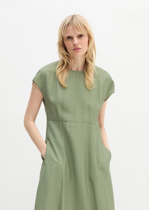 Crinkle dress regular — Fresh Sage