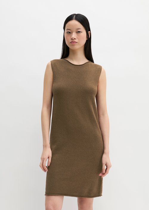 Sleeveless knitted dress shaped — Burnt Coffee Melange