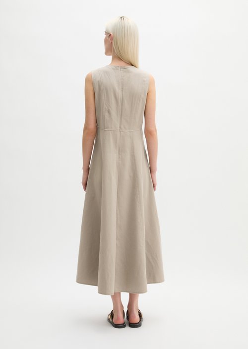 Sleeveless dress regular — Earthy Taupe