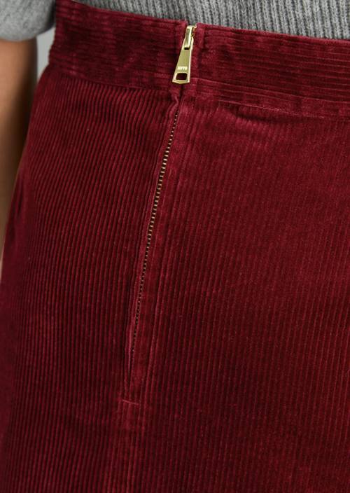Cordrock A-vorm Deep Burgundy in detailaanzicht