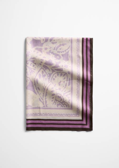 Écharpe Light Pink en vue de face