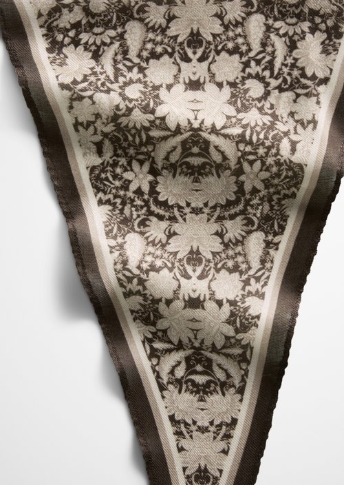 Tuch im Rautenformat — Medium Brown