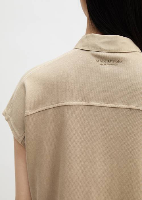 Ärmelloses Poloshirt loose Earthy Taupe in Detailansicht