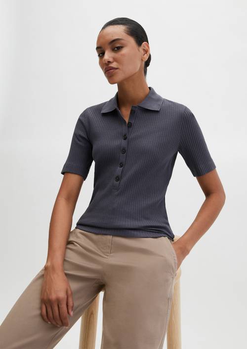 Polo a coste slim Blue Graphite in vista frontale