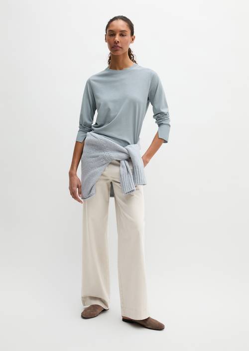 Luxusní relaxační oblečení s dlouhým rukávem Grey Horizon v předním pohledu