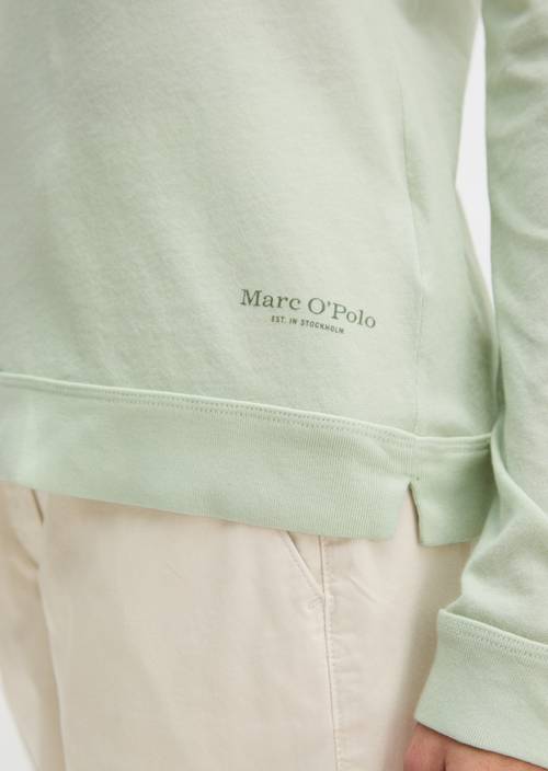 Longsleeve regular Calm Sage w widoku szczegółowym