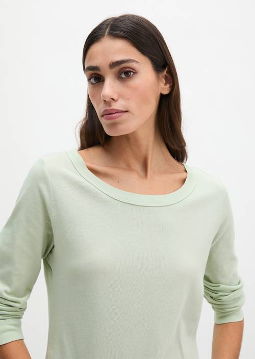 Longsleeve regular Calm Sage w widoku z przodu