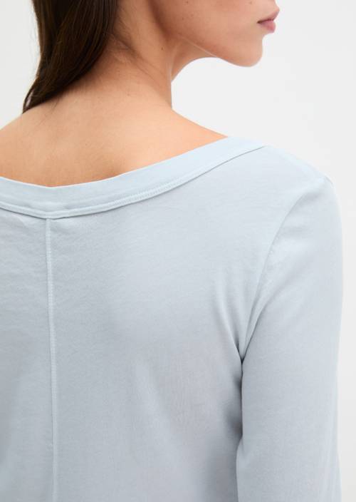 Longsleeve regular Airy Blue w widoku szczegółowym