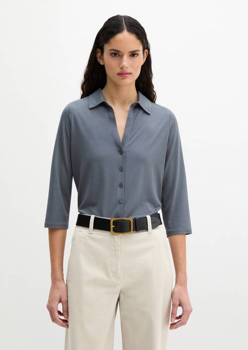 Blusa regular de punto Blue Graphite en vista frontal