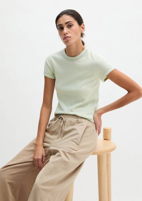 T-Shirt slim Calm Sage in Frontalansicht