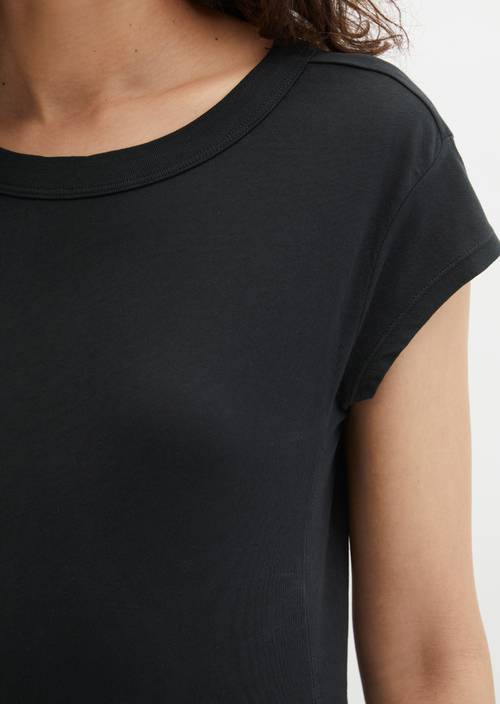 Maglietta slim Black in vista dettagliata