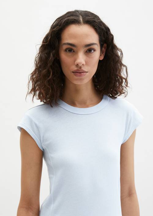 Maglietta slim Airy Blue in vista frontale