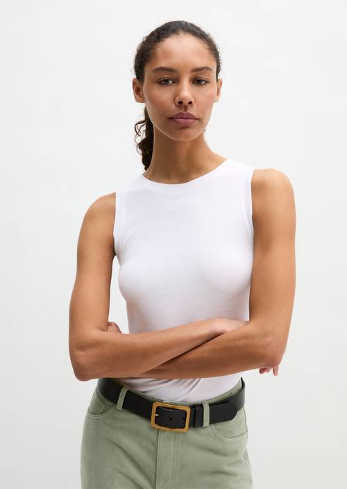 Tanktop slim White in Frontalansicht