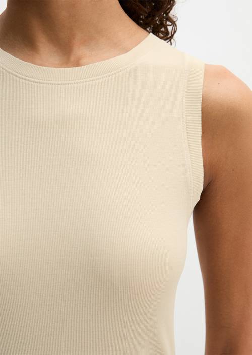 Tank top slim Linen Beige in detail view