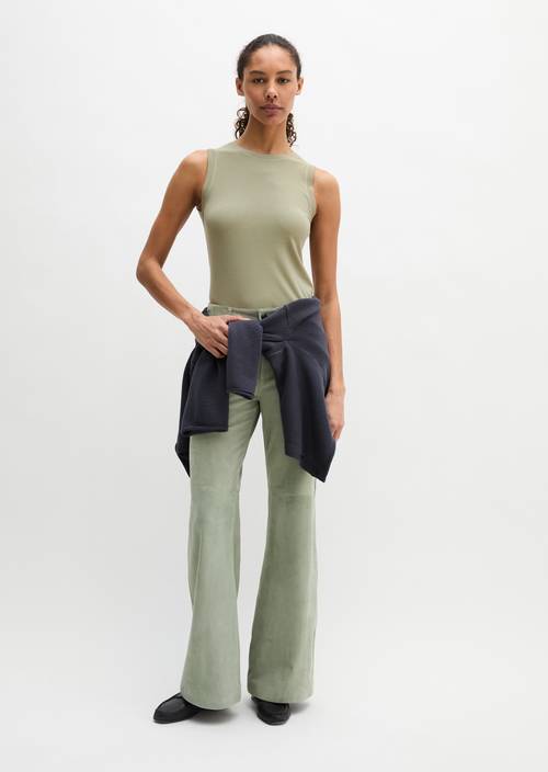 Tanktop slim Fresh Sage in Frontalansicht