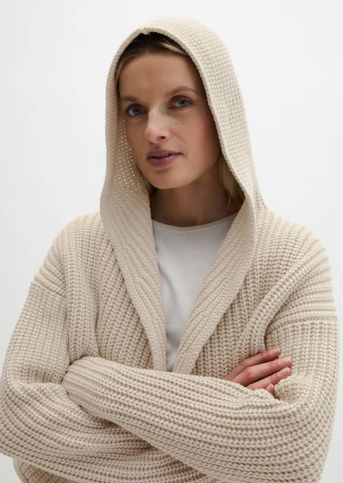 Cárdigan oversize con capucha Linen Beige en vista detallada