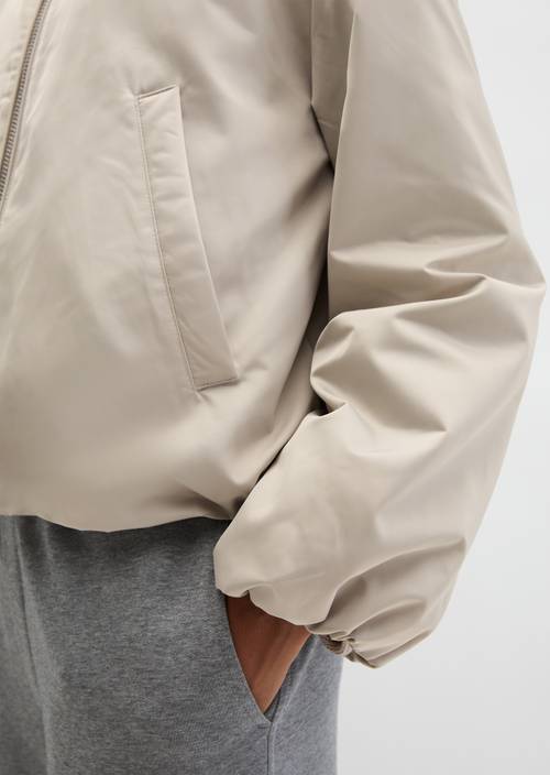 Aviator-style blouson regular cropped Linen Beige in detail view