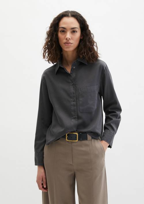 Bluse relaxed cropped Blue Graphite in Frontalansicht