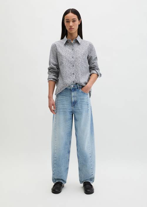 Bluzka w kształcie litery A Light Blue w widoku z przodu