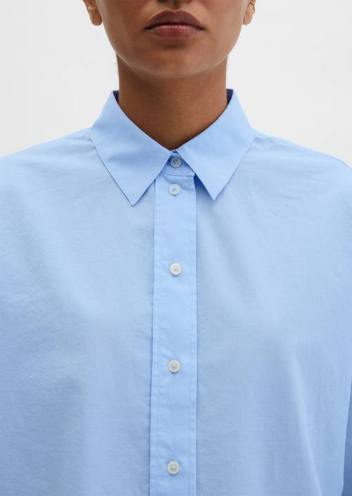 Regular blouse Bright Blue in detailaanzicht