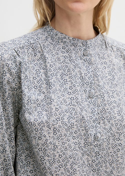 Ruffled loose blouse — Light Blue