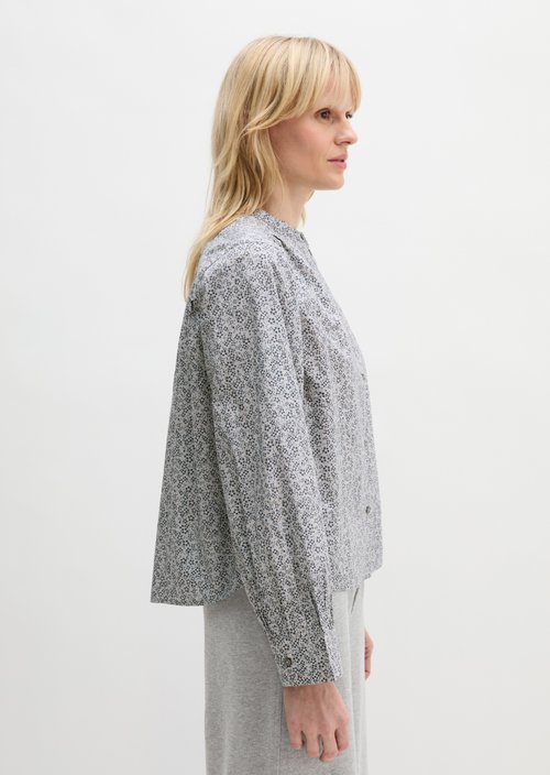 Ruffled loose blouse — Light Blue