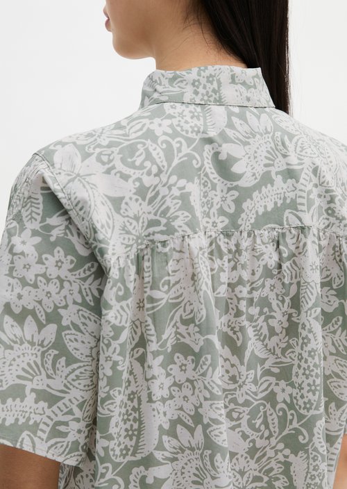 Loose blouse — Light Green