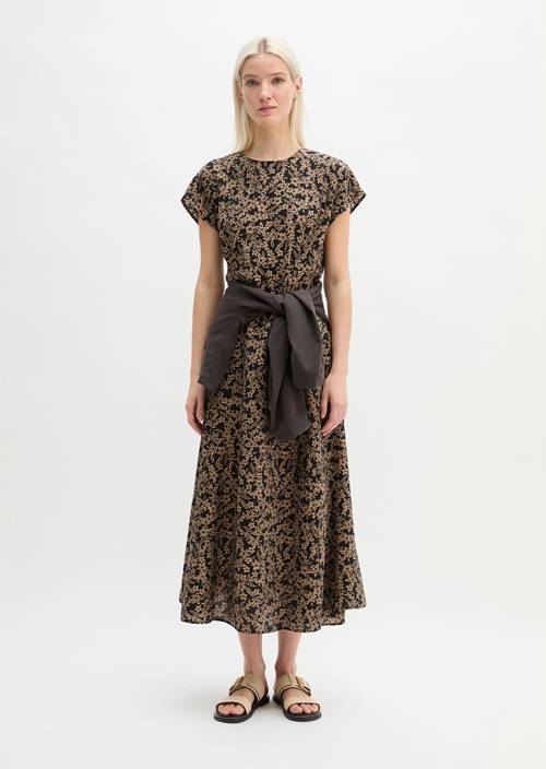 Crinkle-Kleid shaped Dark Blue in Frontalansicht