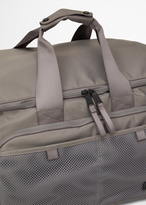 2-in-1 Weekender, Model Per — Graphite Dust