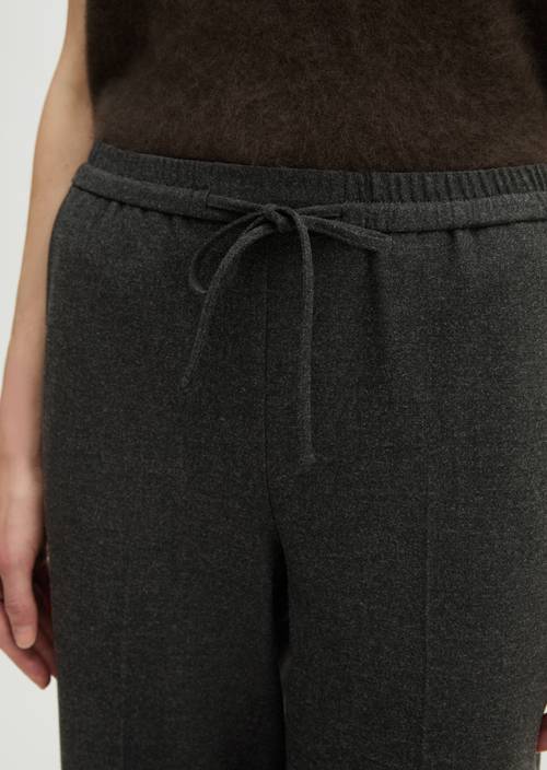 Hose relaxed Coal Grey Melange in Detailansicht