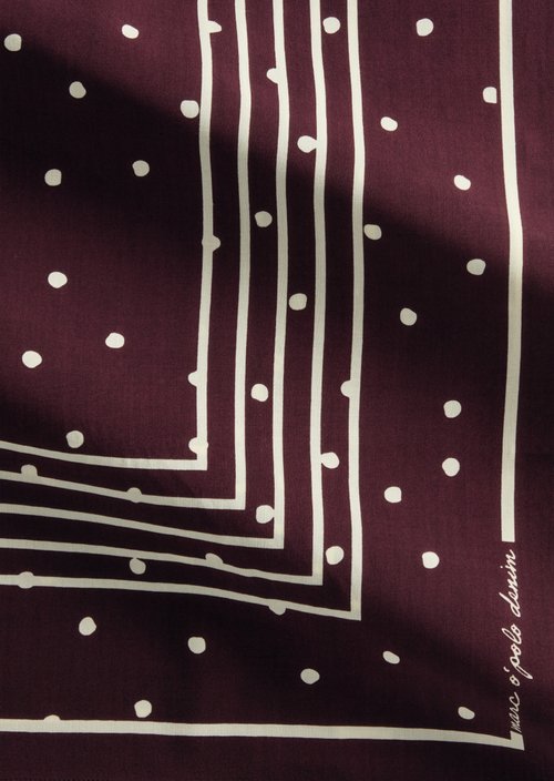 Gemustertes Tuch — Dark Red