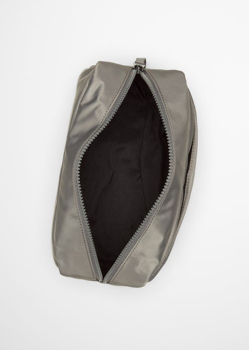 Model Peter Toiletry Bag — Graphite Dust
