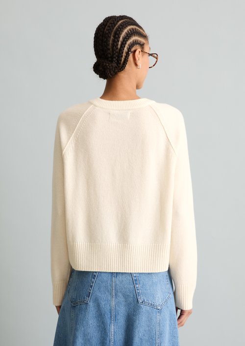 Merino V-Neck Sweater, Regular Fit — White Blush