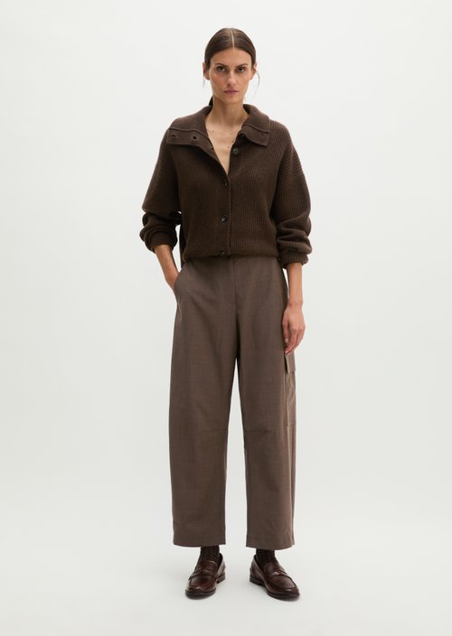 Barrel-Cut Cropped Wool Cargo Pants — Burnt Coffee