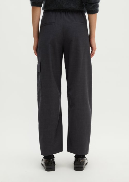 Barrel-Cut Cropped Wool Cargo Pants — Coal Grey Melange