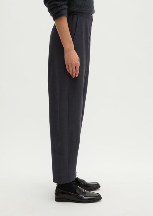 Barrel-Cut Cropped Wool Cargo Pants — Coal Grey Melange