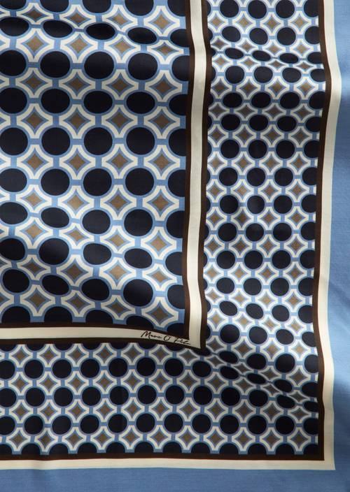 Foulard en satin Medium Blue en vue détaillée