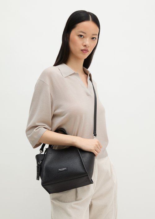 Biani Shoulder Bag — Black