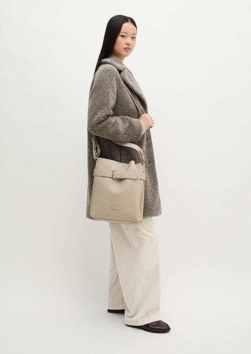Brinja Medium Hobo Bag — Natural