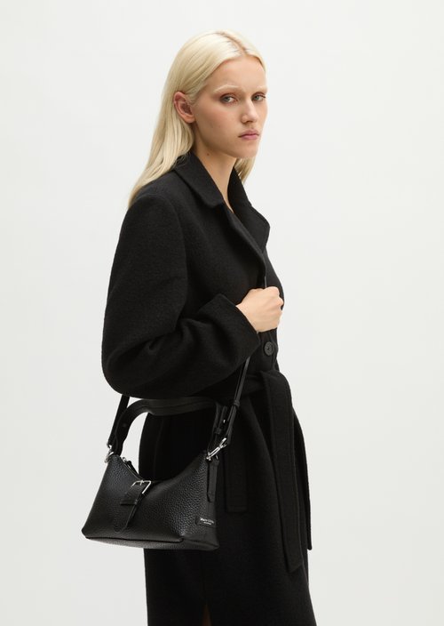 Binna Medium Shoulder Bag — Black