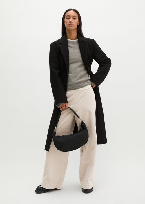 Elina Small Shoulder Bag — Black