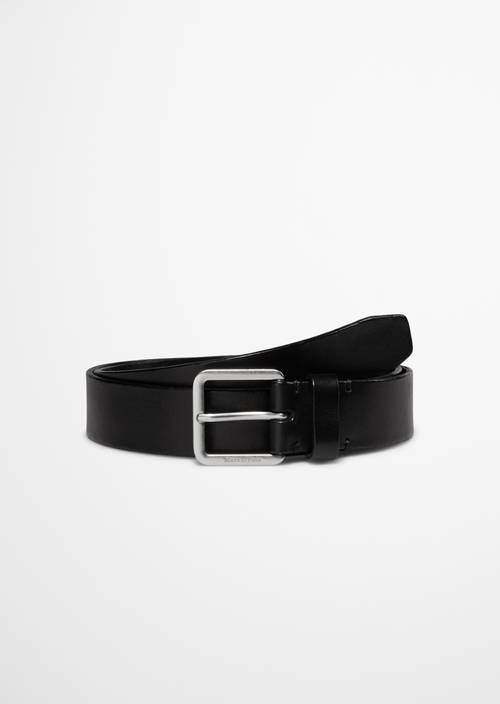 Berit Belt Black in front view