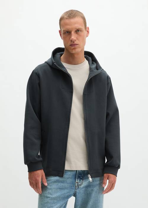 Veste à capuche coupe classique Peppercorn Grey en vue de face