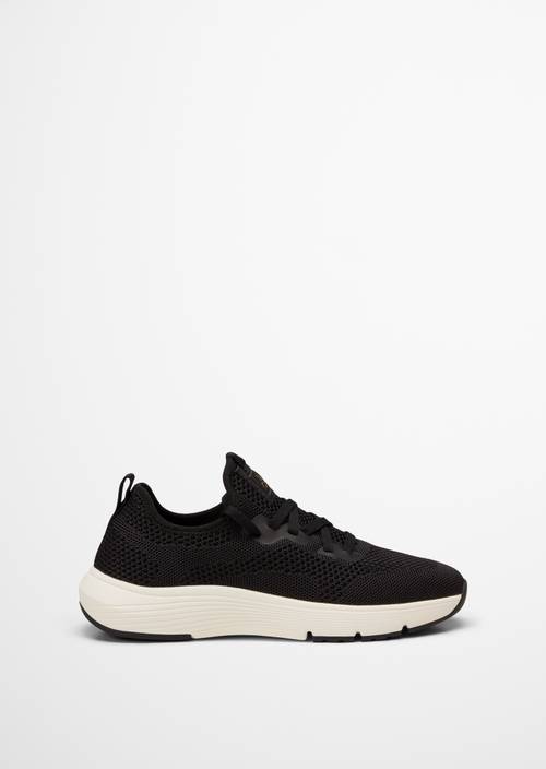 Baskets Modèle Leila Black vue extérieure de la chaussure droite
