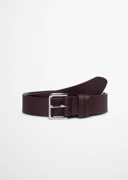 Billis Belt Black Cherry in front view