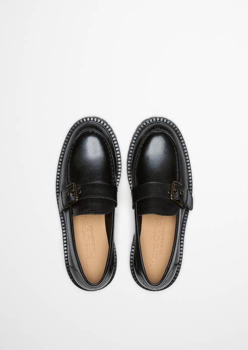 Loafer Black in top view