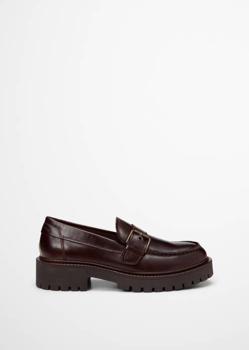 Loafer Dark Brown right shoe outer view