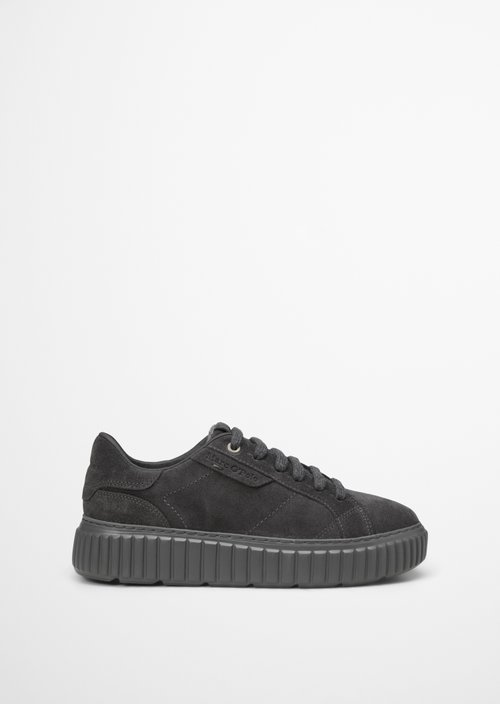 Sneaker — Broken Graphite