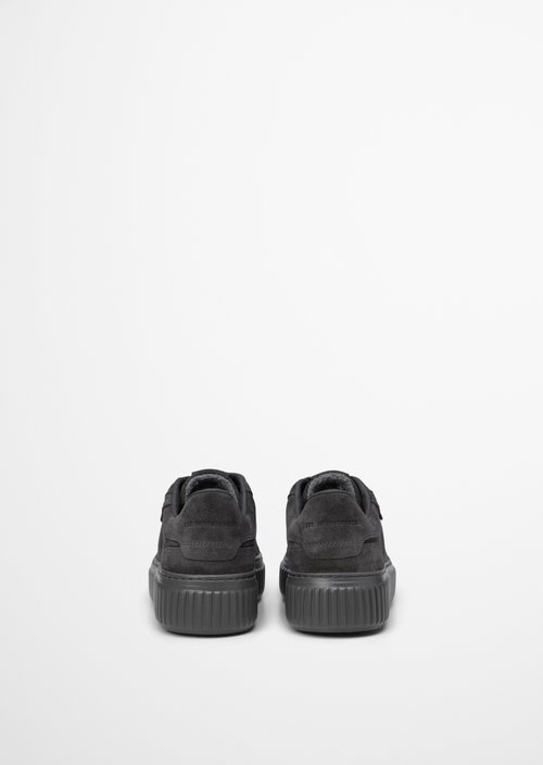Sneaker — Broken Graphite