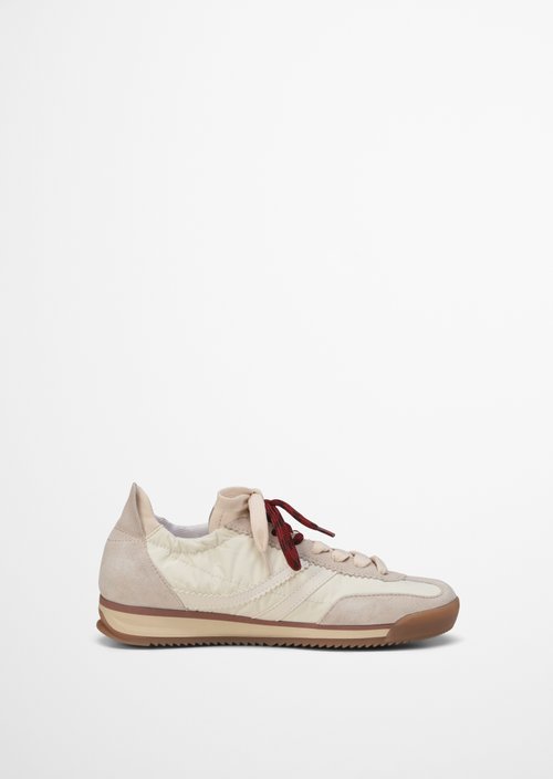 Sneaker model Mila — MO'P Offwhite